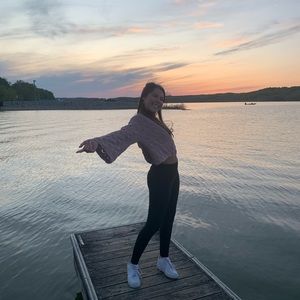 Meet your Posher, Caroline